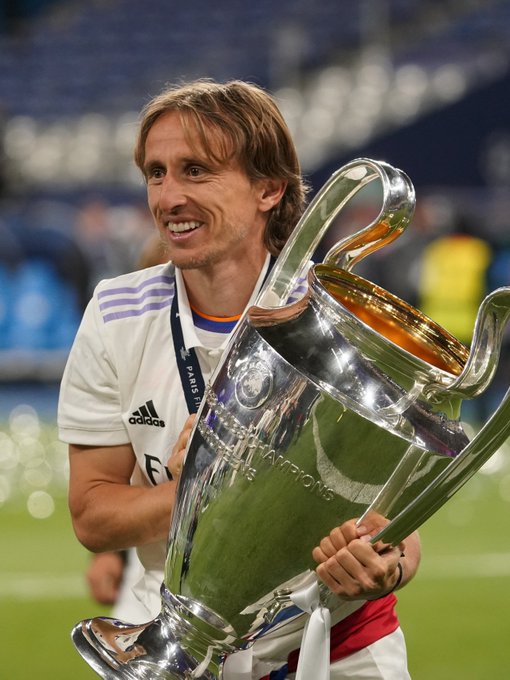 看国米的球也就从11／12赛季开始，最开始一直用...